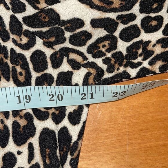 Chico's Womens Animal Print Bell Sleeve Lace-Up Peplum Blouse Black Tan Size 2 - Picture 9 of 10